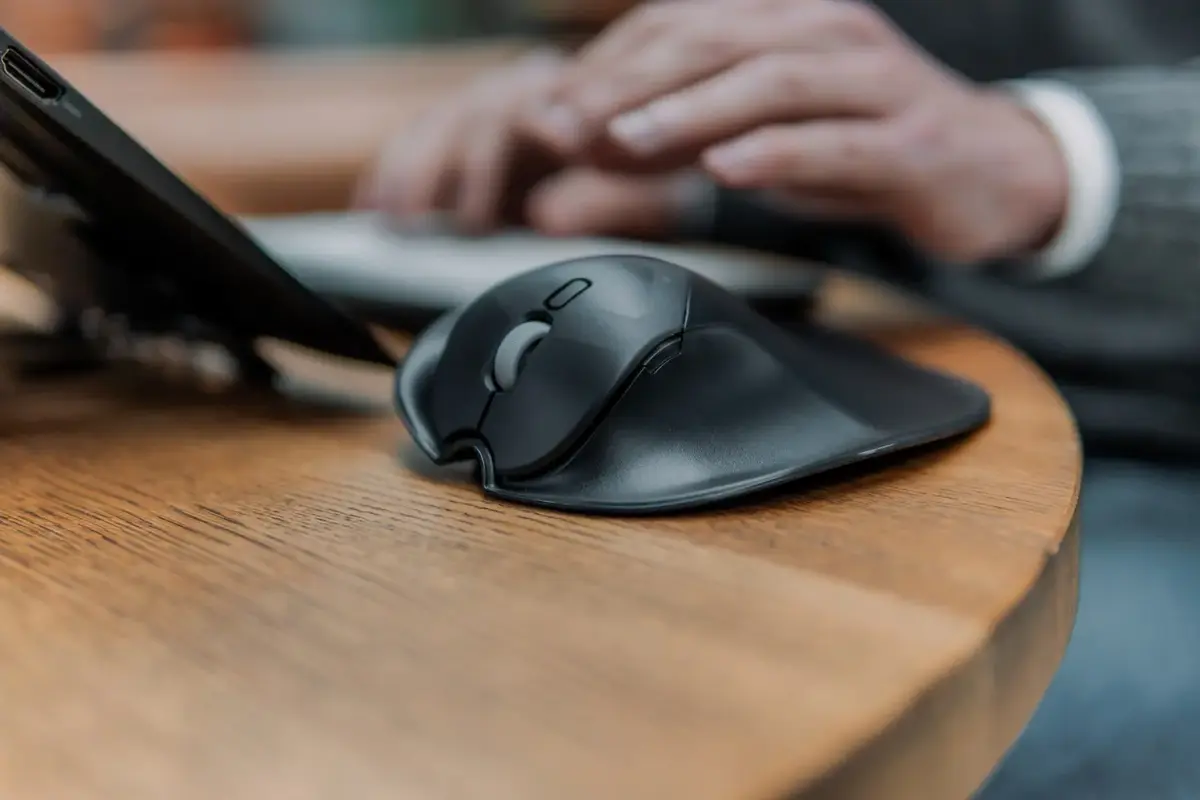 BakkerElkhuizen HandshoeMouse Shift Bluetooth мышь Photo 2