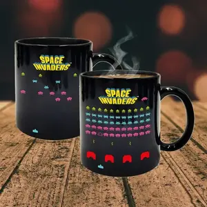 Mug ThumbsUp Space Invaders — color-changing ceramic mug, novelty design