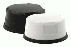 Auto jumta antena Panorama Antennas LGMDM4-6-60-24-58 — cieta stiprinājuma, augstums 80 mm, 180×180 mm, balta, stiprinājuma caurums 1,8 cm
