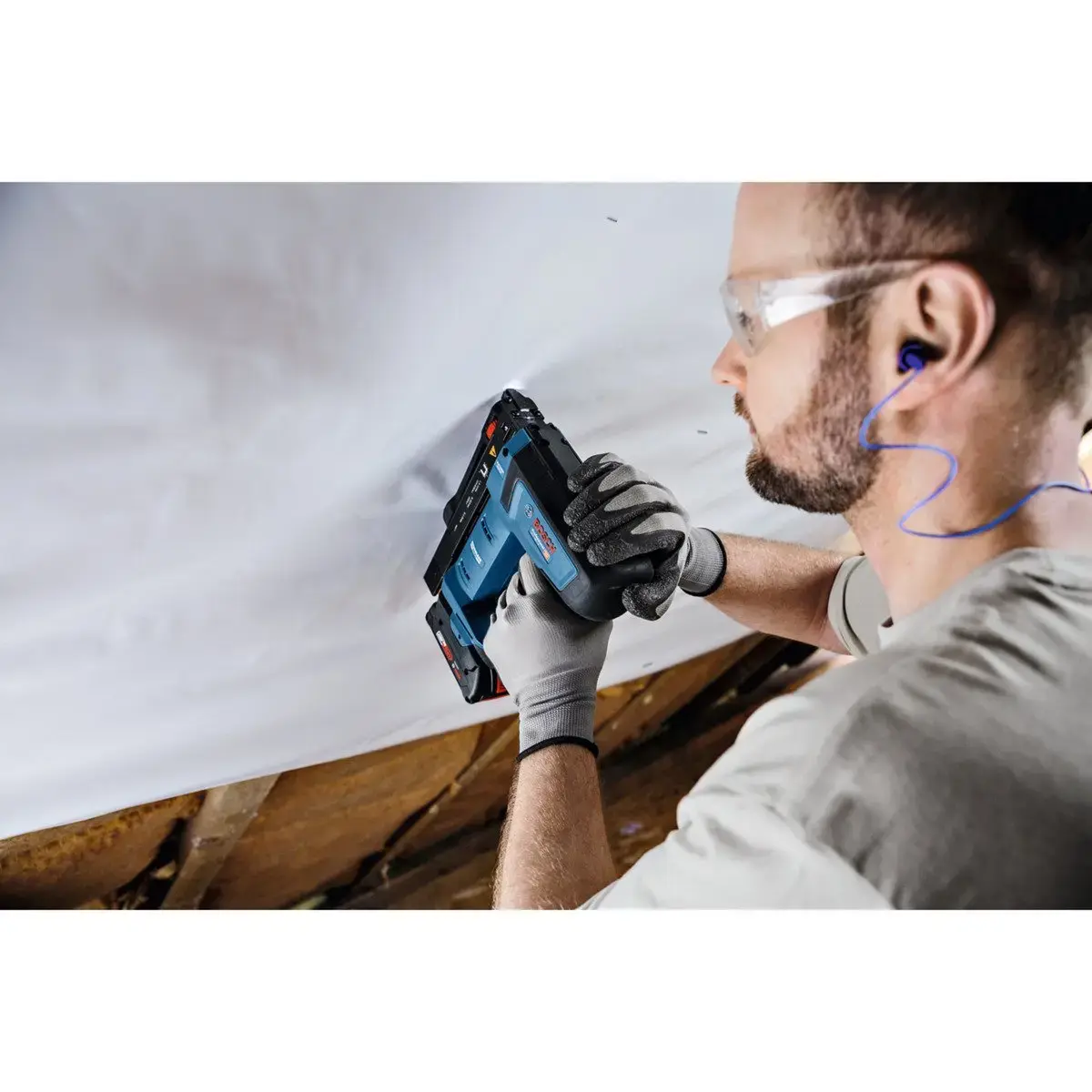 Bosch GTH 18V-14 Professional cordless wood stapler Photo 4