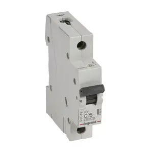 Миниатюрный автоматический выключатель Legrand RX3 Тип C 25 A 210–250 V IP20 17,7×77,8×88,5 мм