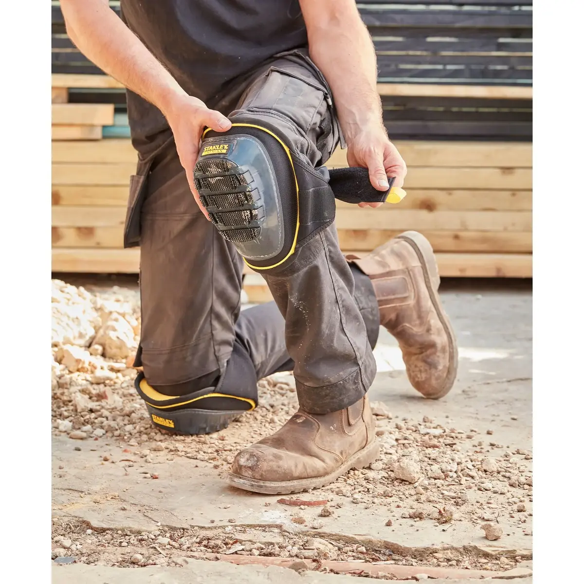 STANLEY FATMAX FMST82960-1 safety knee pad Photo 4