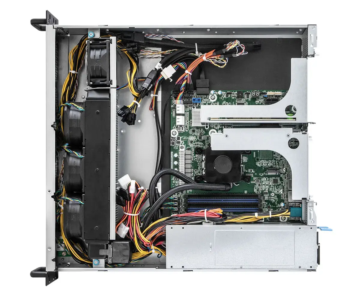 ASRock 2U1G-B650/AQUA servera barebone Photo 5