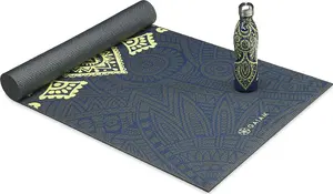 Yoga set Gaiam 62630 — yoga mat and water bottle