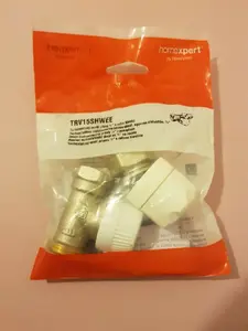 Thermostatic radiator valve Honeywell TRV15SHWEE 1/2 with control knob — straight connection