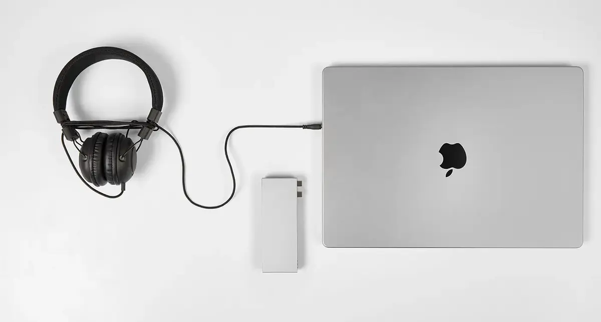LMP 24418 USB-C laptop dock Photo 9