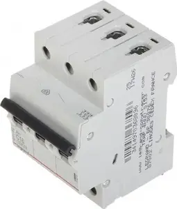 Автоматический выключатель Legrand LE-419235 трёхфазный 16A тип C