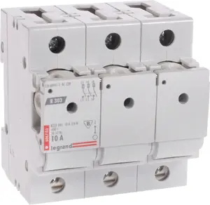 Legrand Drošinātāja atslēdzējs 3P 10A D01 modelis 606703 (3 polu, 10 A)