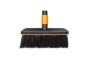 Brush Head Fiskars QiukFit 185 mm (model 135532) — interchangeable cleaning head