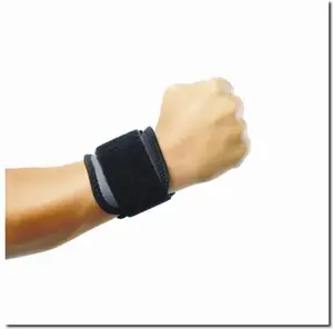 Wrist Support Strap HMS NA125 (model 17-7-182) — adjustable wrist wrap for stabilization and injury prevention