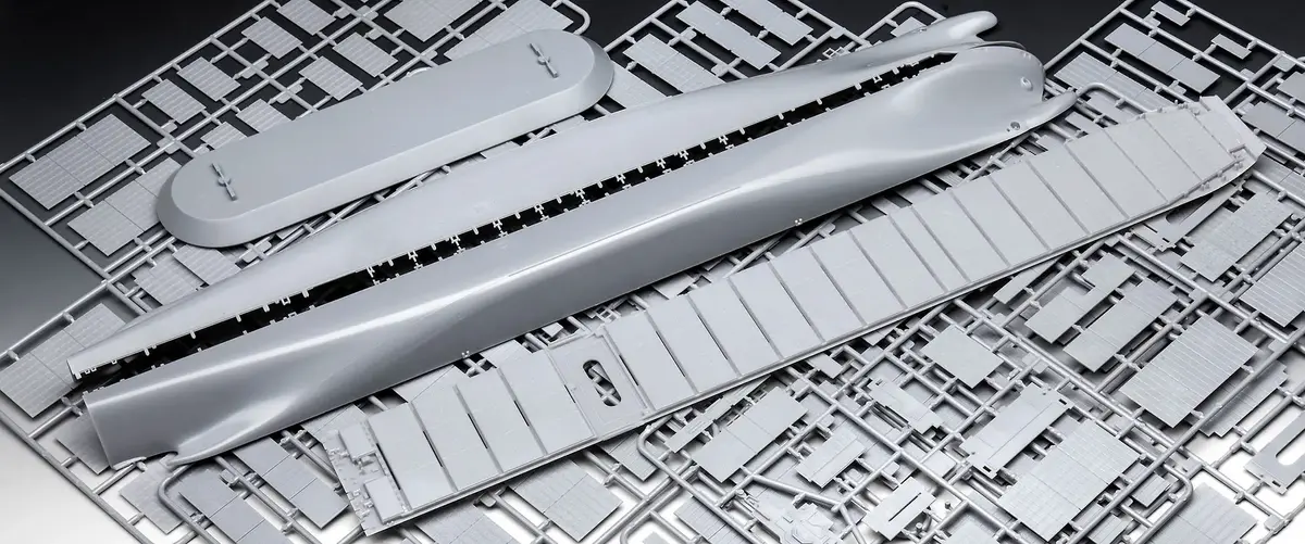 REVELL COLOMBO EXPRESS модель грузового корабля 1:700 Photo 5