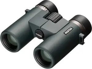 Binoklis PENTAX AD 10x32 ED — 10× palielinājums, 32 mm objektīvs, ED stikls, melns