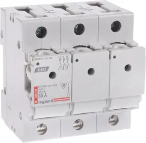 Выключатель-предохранитель Legrand R 303 35A 3-полюсный 606707