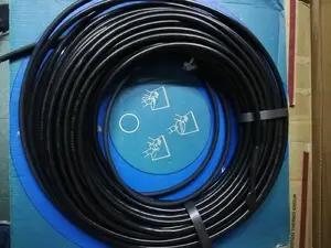 Тепловой кабель DANFOSS Deviflex 25 м, 20 Вт/м, экранированный, для встраивания в бетон — для плавления льда и снега в водостоках и подъездных путях