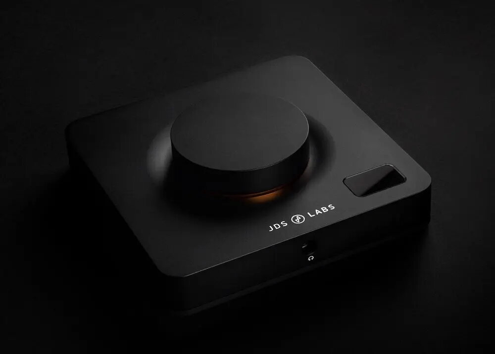 AV Receivers & Amplifiers