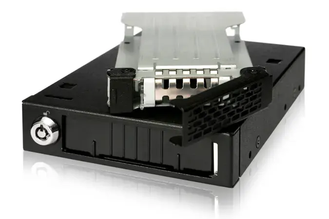 Icy Dock MB991TRAY-B drive bay panel Photo 3