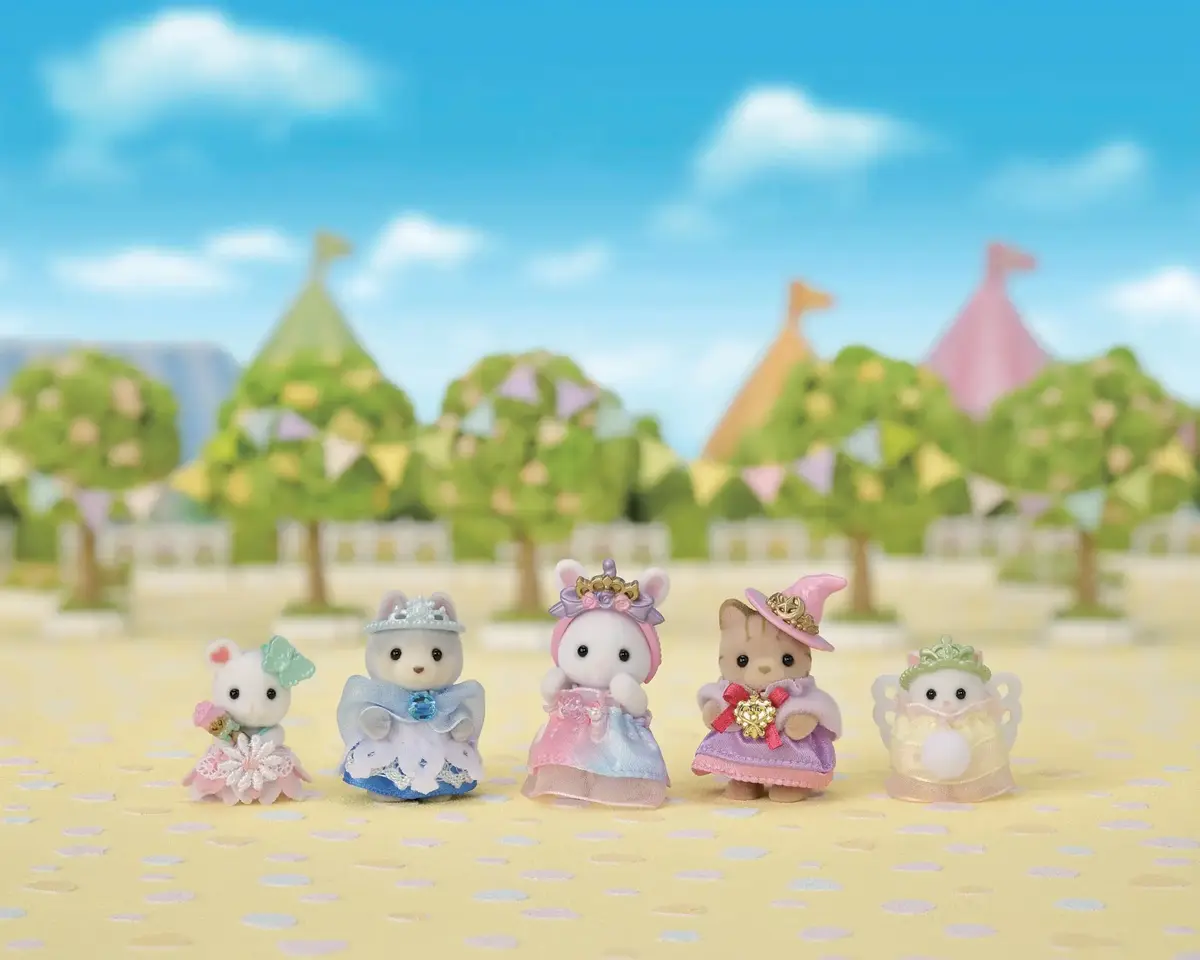 TEKA Sylvanian Families Royal Princess Set Photo 12