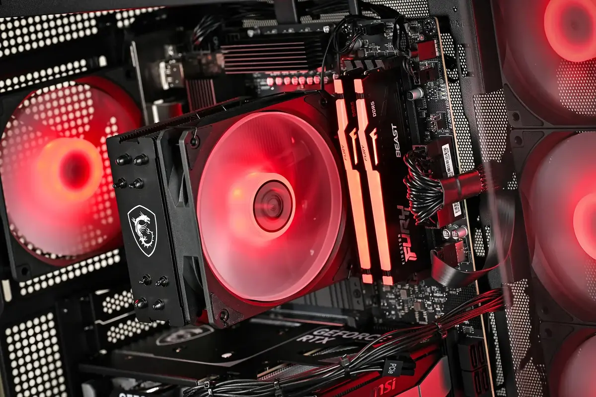 Actina Desktop PC AMD Ryzen 5 7500X3D 32GB 1TB RTX 5060 Ti Photo 12