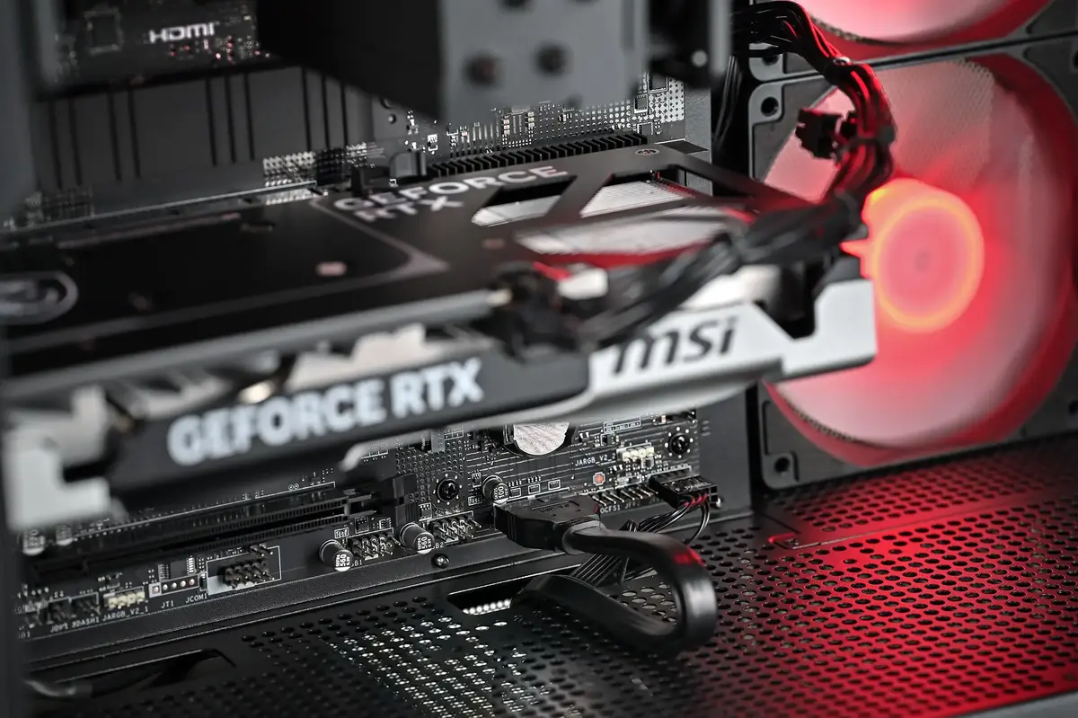 Actina Desktop PC AMD Ryzen 5 7500X3D 32GB 1TB RTX 5060 Ti Photo 15
