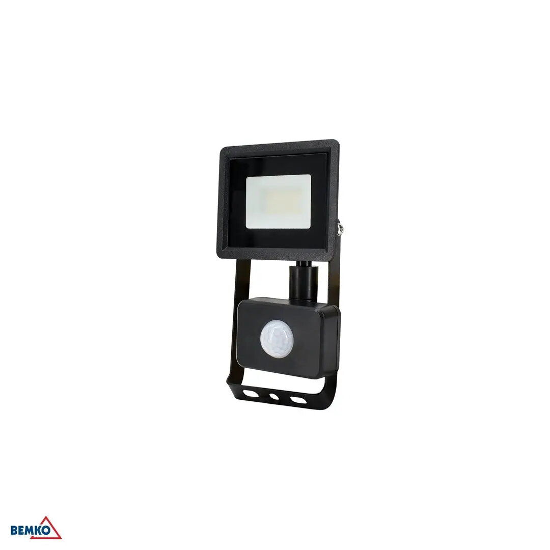 LED facade lighting