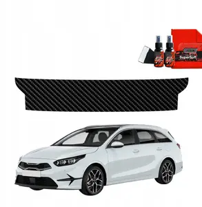 Aizsargplēve bagāžnieka slieksnim GrizzGlass BodyShield priekš Kia Ceed SW (2021–2025) — oglekļa faktūra