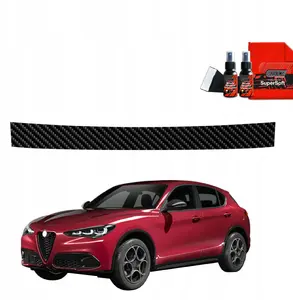Aizsargplēve bagāžnieka slieksnim GrizzGlass BodyShield priekš Alfa Romeo Stelvio 2023–2025 — oglekļa raksts