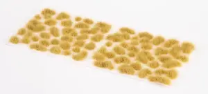Scale Model Plants Gamers Grass GG4-BEs beige 70 pcs — diorama foliage accessory