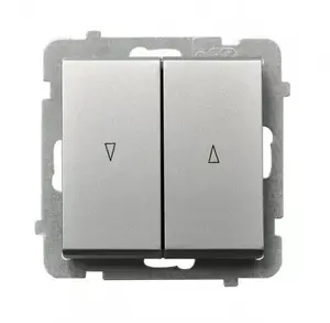 Sienas slēdzis Ospel ŁP-7RB/m/38, sudrabotas krāsas, IP20, 250 V AC, 10 A, 71×71×42 mm