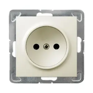Розетка Ospel GP-1Y/m/27 16 A, IP20, габариты 71×71×37 мм