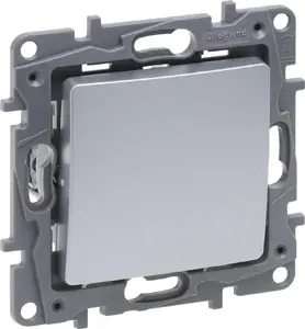 Wall cross switch Legrand Niloe Selection 10AX aluminium model 762104
