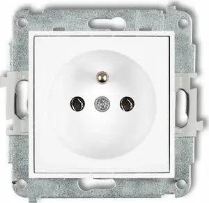 Rozete Karlik Mini MGP-1z vienvietīga 2P+Z ar zemējumu balta