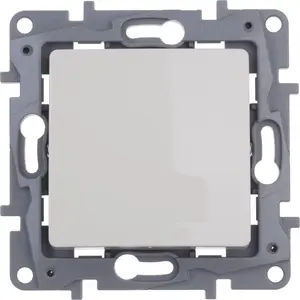 Legrand Niloe cross switch 10AX cream model 664604 — 10 A intermediate switch