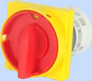 Rotācijas slēdzis Elektromet Łuk E16-15 3P 0-I 16A ar iespēju aizslēgt uz atslēgas IP65