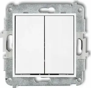 Настенный выключатель Karlik Icon IWP-33.1 двойной с двумя клавишами белый
