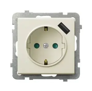 Kontaktligzda Ospel GP-1RSPUSB/m/27 16 A, IP20, izmēri 73×73×53 mm