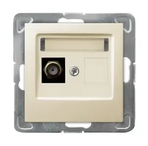 Socket outlet Ospel GPA-1YF/m/27 — single-gang flush-mounted, IP20, 71×71×38 mm