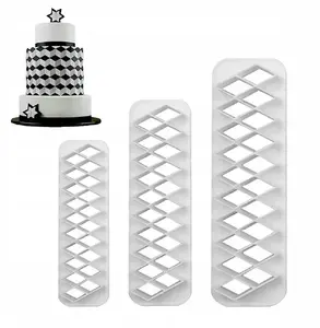 Cookie cutters Brunbeste BB-3310 — set of 3 small triangular cutters for icing, fondant and dough