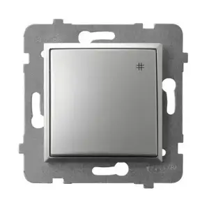 Sienas slēdzis Ospel ŁP-4U/m/18, sudraba, IP20, 250 V AC ieeja, 10 A izvade, 71×71×40 mm