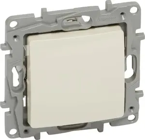 Switch Legrand Niloe 764604 cross-switch in cream — electrical wall switch