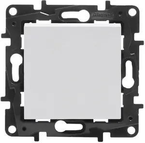 Switch cross Legrand Niloe Step 10A white 863107B