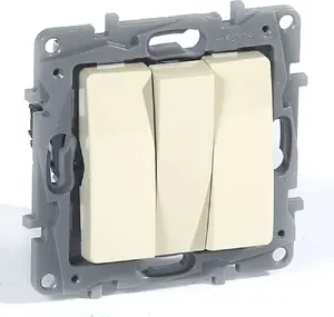 Legrand Niloe triple rocker switch 10AX cream model 664603