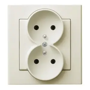 Розетка Ospel GP-2RZ/27 — 16 A, IP20, габариты 84×45×90 мм