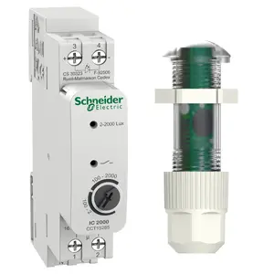 Circuit tester Schneider Electric CCT15285 — electrical continuity and phase testing tool