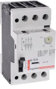 Двигательный автомат Legrand M 250 3-полюсный 7,5 кВт 10–16 A (модель 606810)