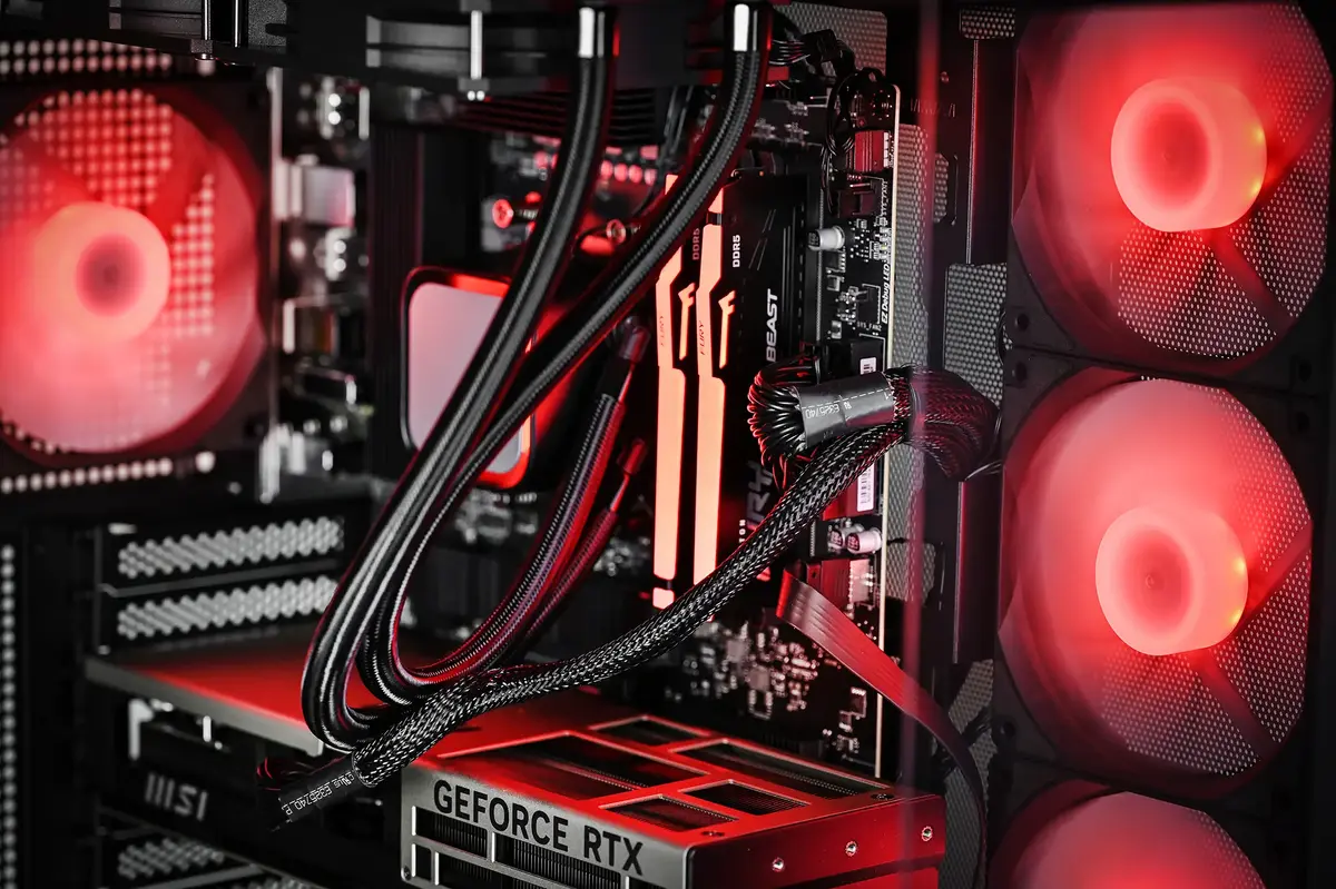 Actina dators Intel Core Ultra 9 285K, 64 GB, RTX 5080 Photo 12