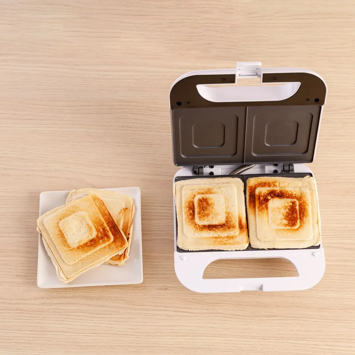 Сэндвичница Solac Buon Sandwich II 750 Вт Photo 8