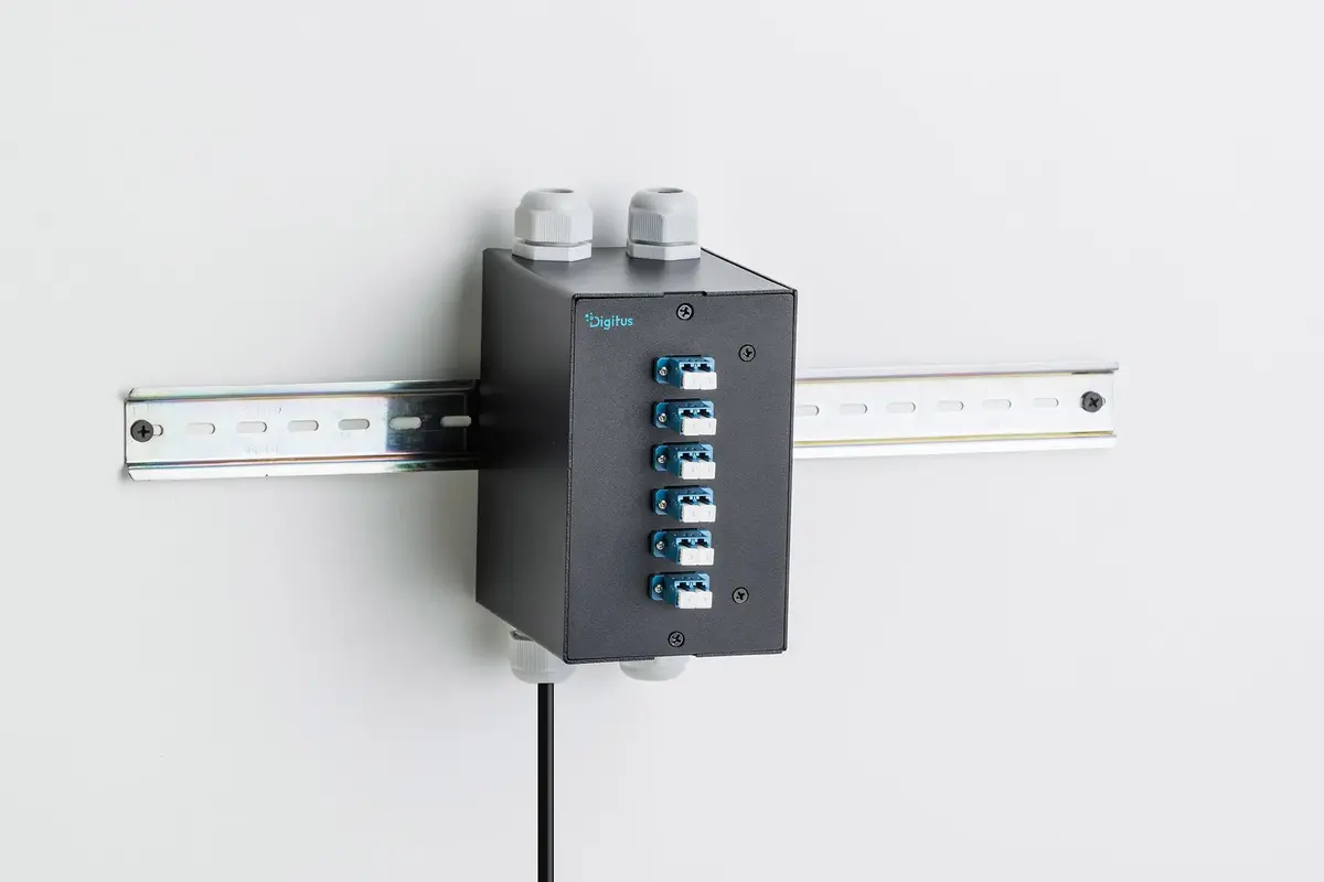 DIGITUS DN-96991 6-portu optiskā DIN sadalītāja Photo 3