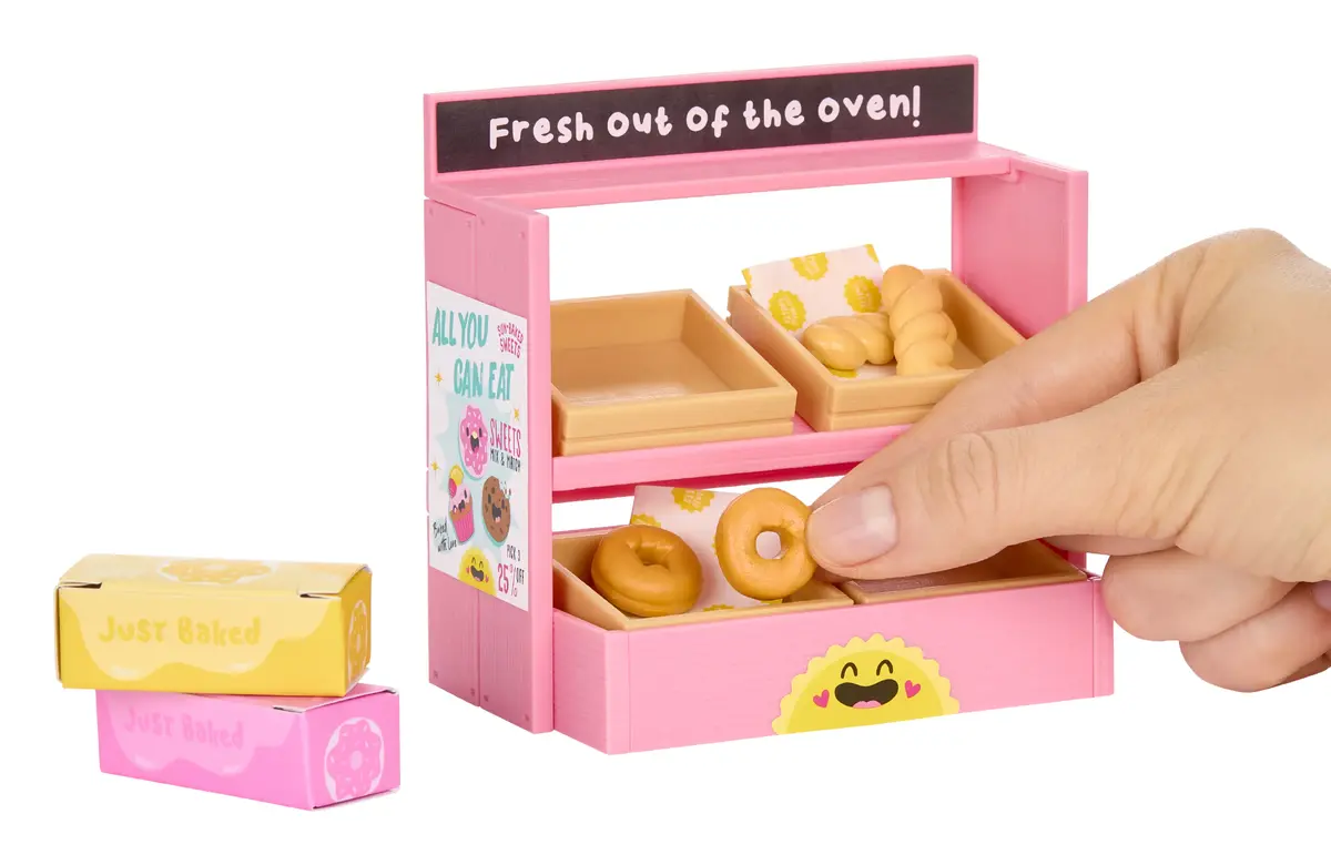 Miniverse Spaces Furniture Pack in PDQ – mga entertainment Photo 6