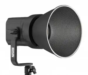 Studijas LED lampa Newell Pravaha Max 135 WB — bikrāsu 3000–6500 K