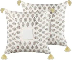 Decorative cotton cushions Beliani Setosa 45 x 45 cm, geometric pattern with tassels, set of 2